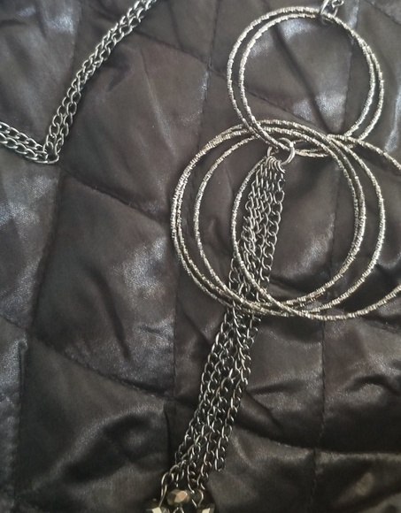 Multi-ring silver/black tassel necklace - Picture 1 of 1